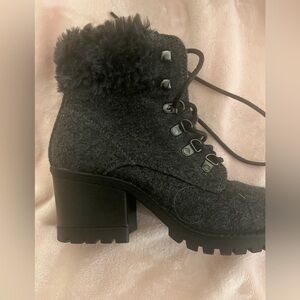 Boots grey